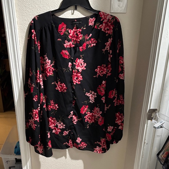 Lane Bryant Black and Pink Floral Blouse 24 - Picture 1 of 4